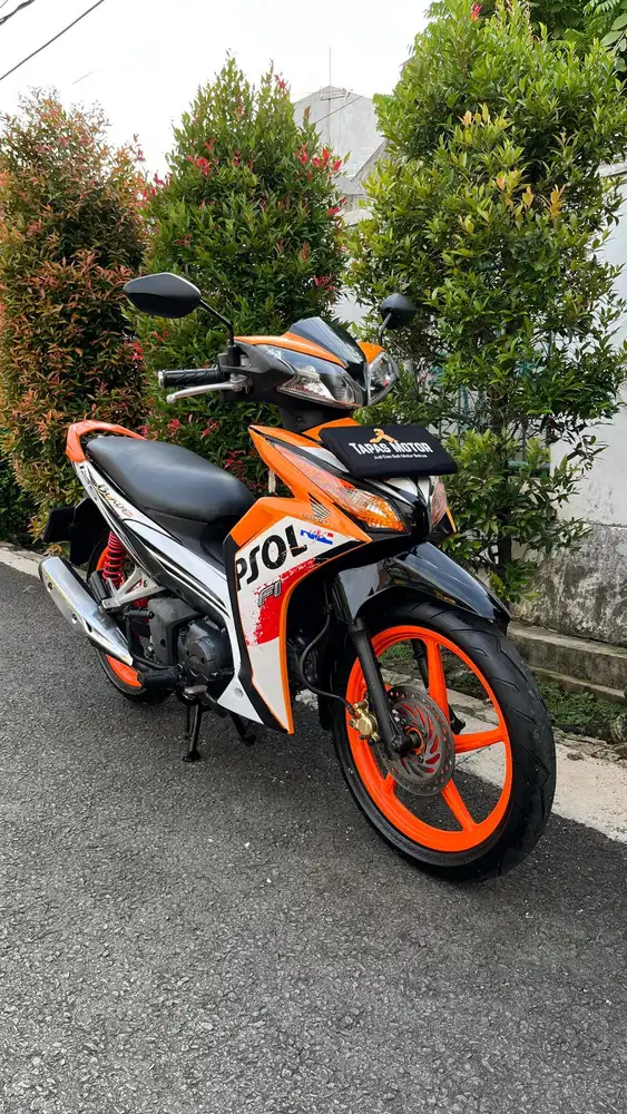 Honda Blade FI 125 Tahun 2015 Repsol