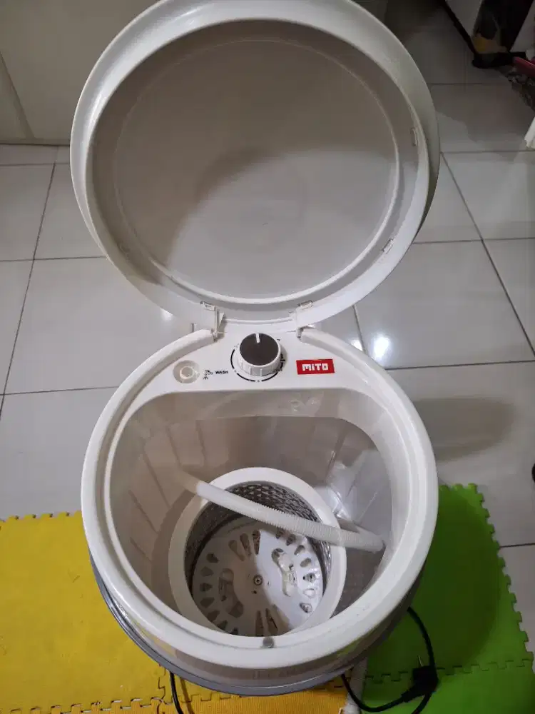 Mesin Cuci Mini Portable Mito