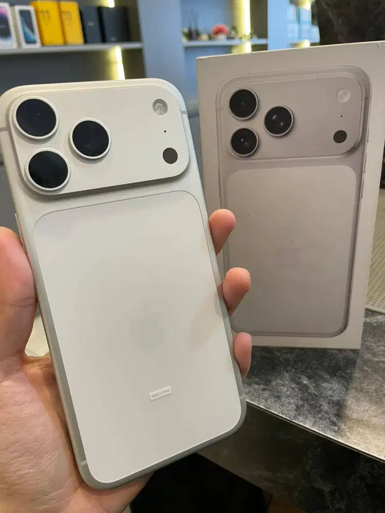 Iphone 17 Pro max 512gb ibox 1 minggu pakai