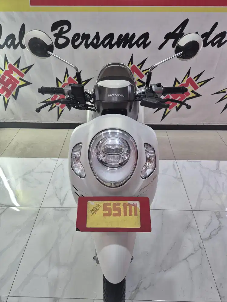 Scoopy Prestige iss doff