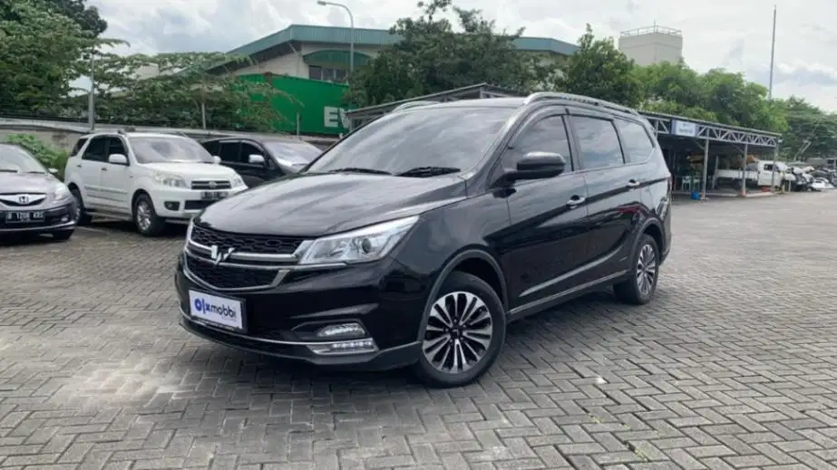 DP RENDAH Wuling Cortez 1.5 CT Lux Bensin-AT 2020 AAH