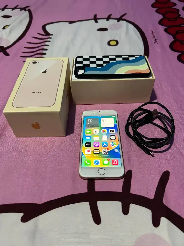 IPHONE 8 64 GB GOLD