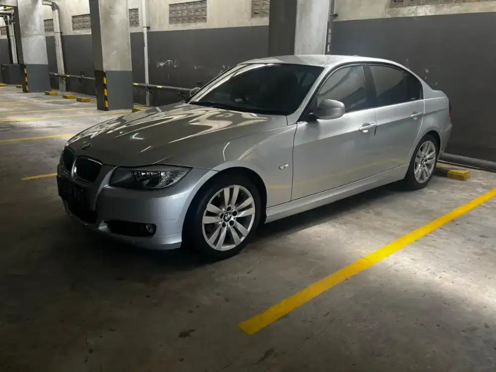BMW 320i e90 2010/2011 low km