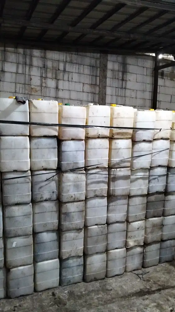 Jual Jerigen ukuran 18 Liter Bekas
