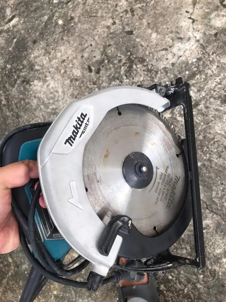 Makita Mesin Circular Saw / Circle