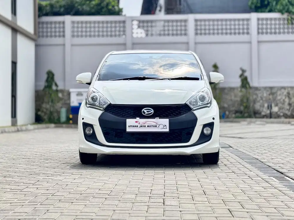 Daihatsu Sirion D AT 2015