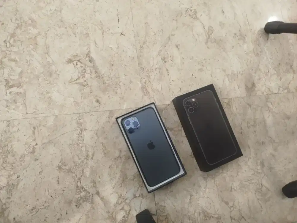 iPhone 11 pro 256gb berseri juga warna