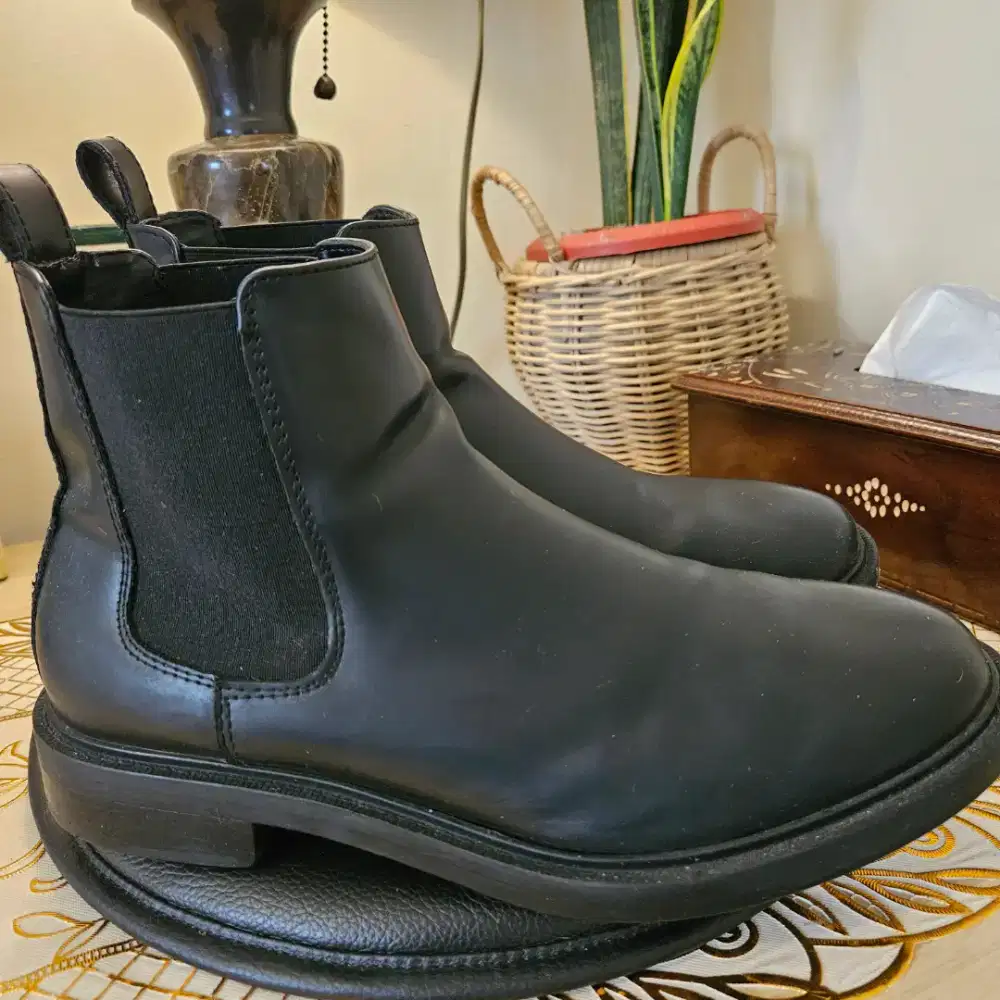 Zara Boots Original.Size 43