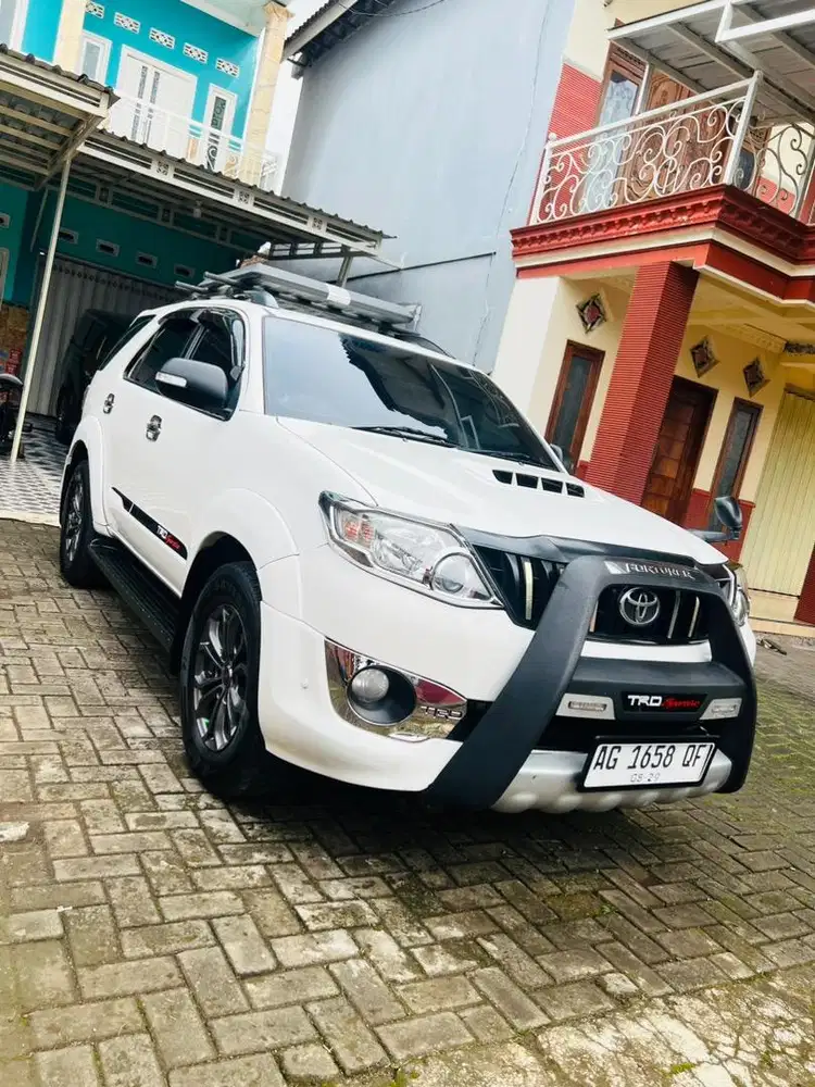 Jual Cepat Fortuner VNT TRD Solar