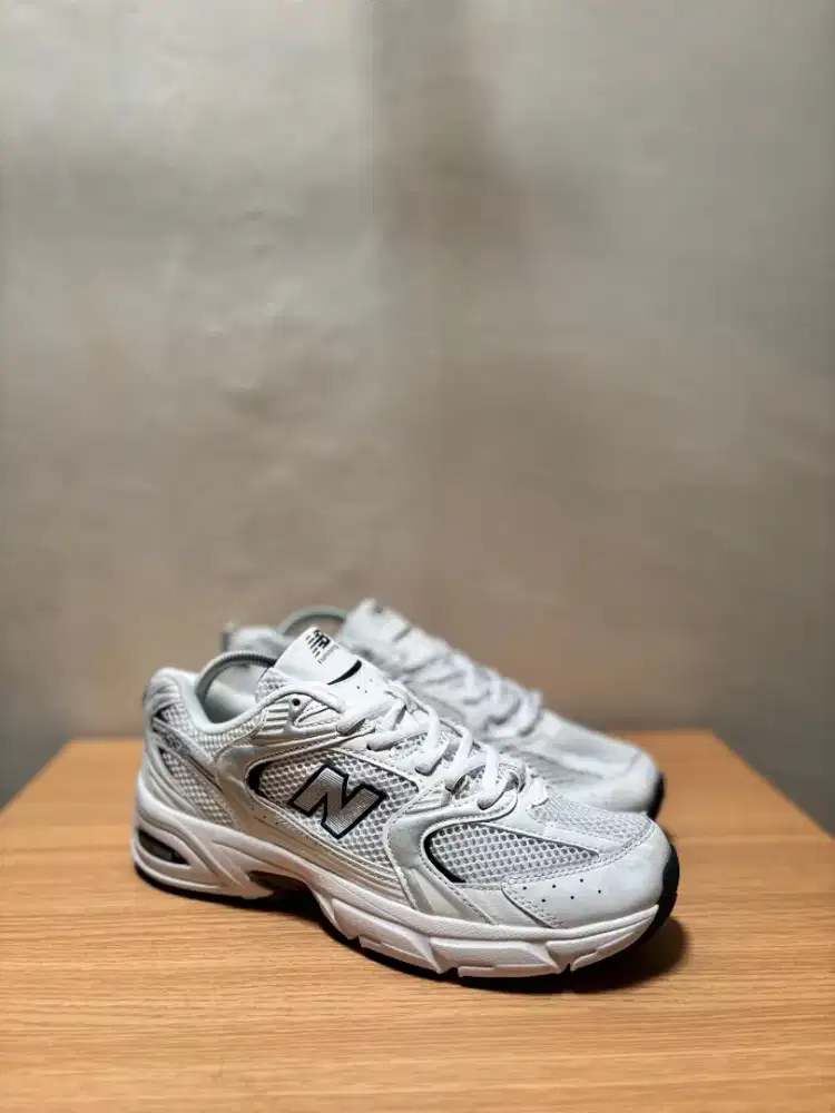 Sepatu Bekas New Balance 530 size 42/26,5 cm