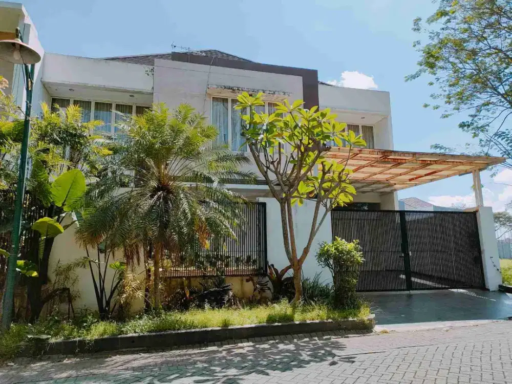 Dijual via lelang rumah  bukit golf lokasi strategis dan kawasan elit