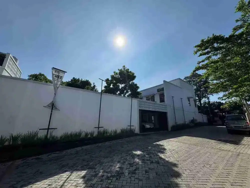 DI JUAL RUMAH BINTARO DENGAN LUAS TANAH BESAR