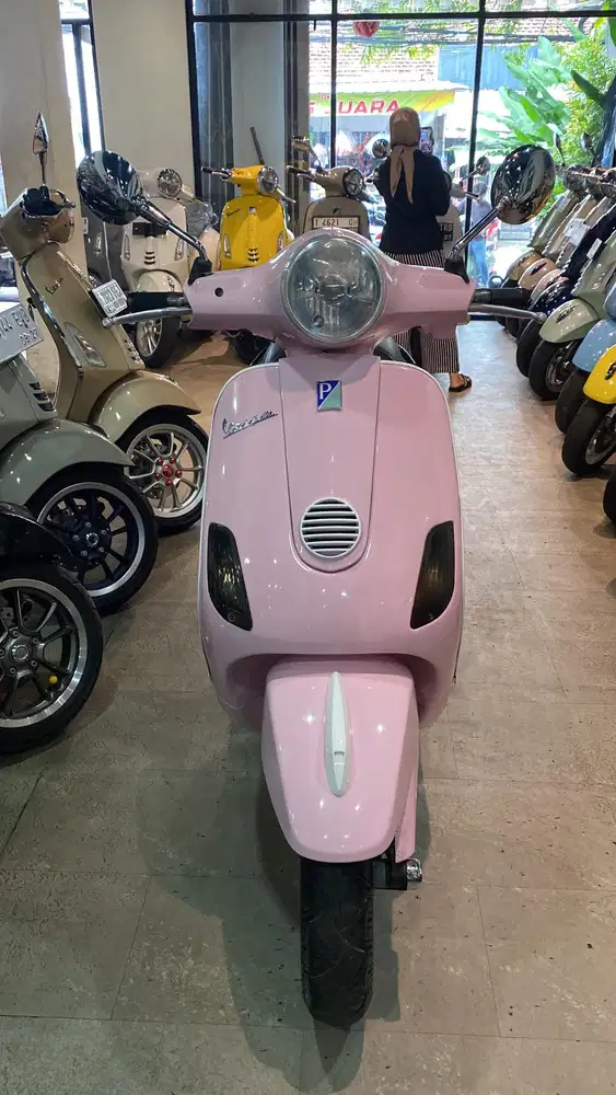 VESPA LX 150 2VIE TERMURAH