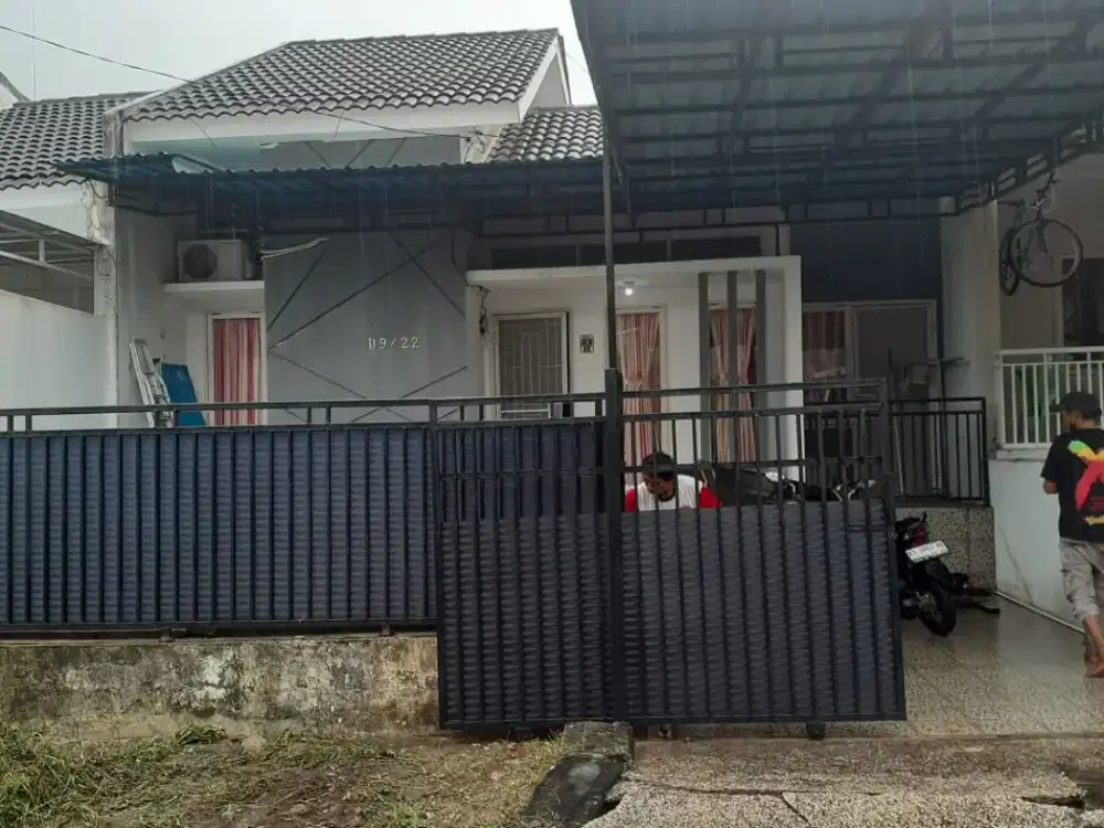 Rumah udah Renov, Rapih, Siap Huni ada Portal Sekurity