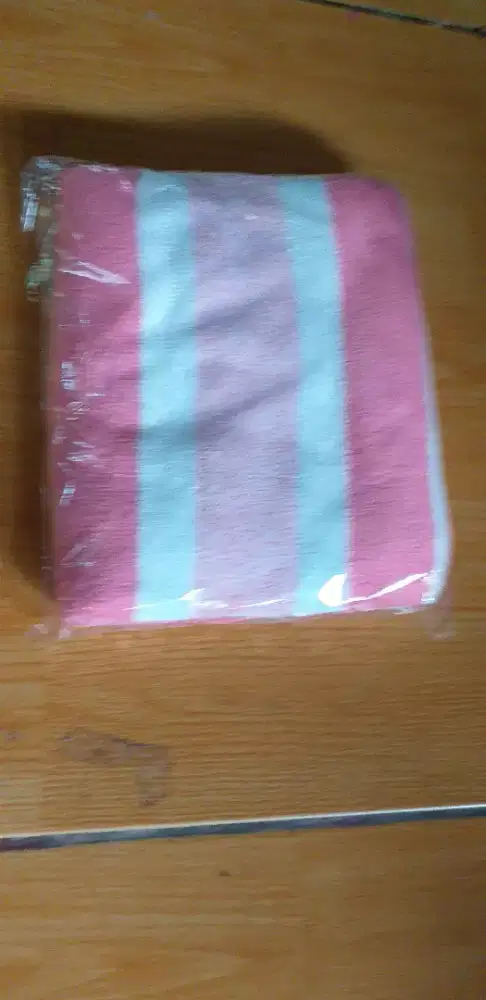 Handuk kecil lembut cocok untuk olah raga