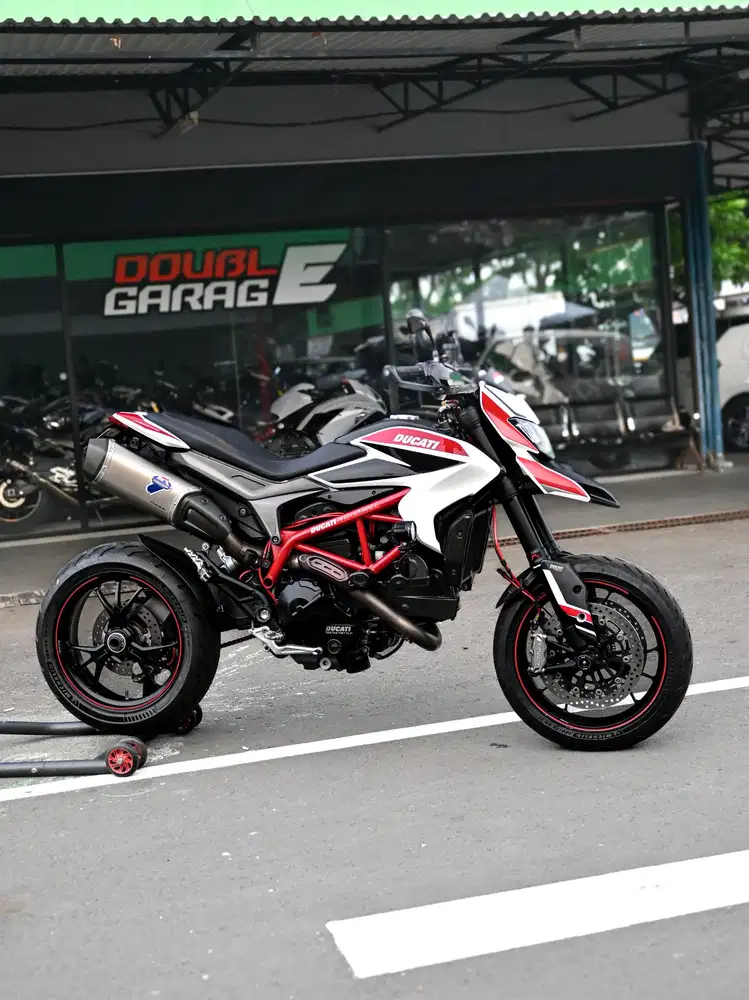 DUCATI HYPERMOTARD 821 SP ORIGINAL ITALY OHLINS MARZZOCHI