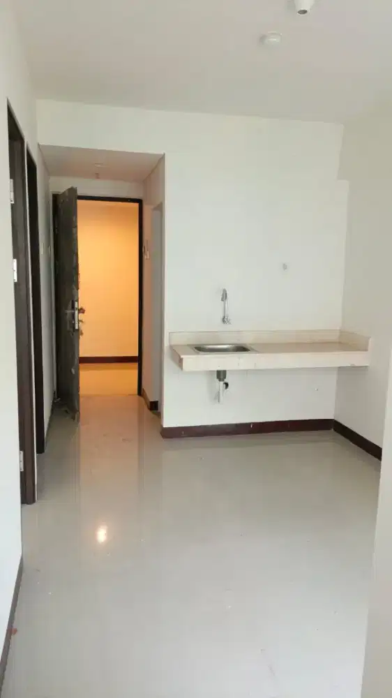 Disewakan/ dijual apartemen kosongan brand new belum pernah dipakai