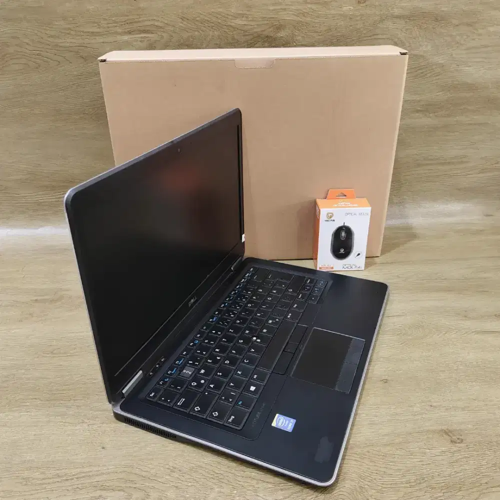 Laptop DELL Latitude E7440 Slim Core i7 RAM 16GB