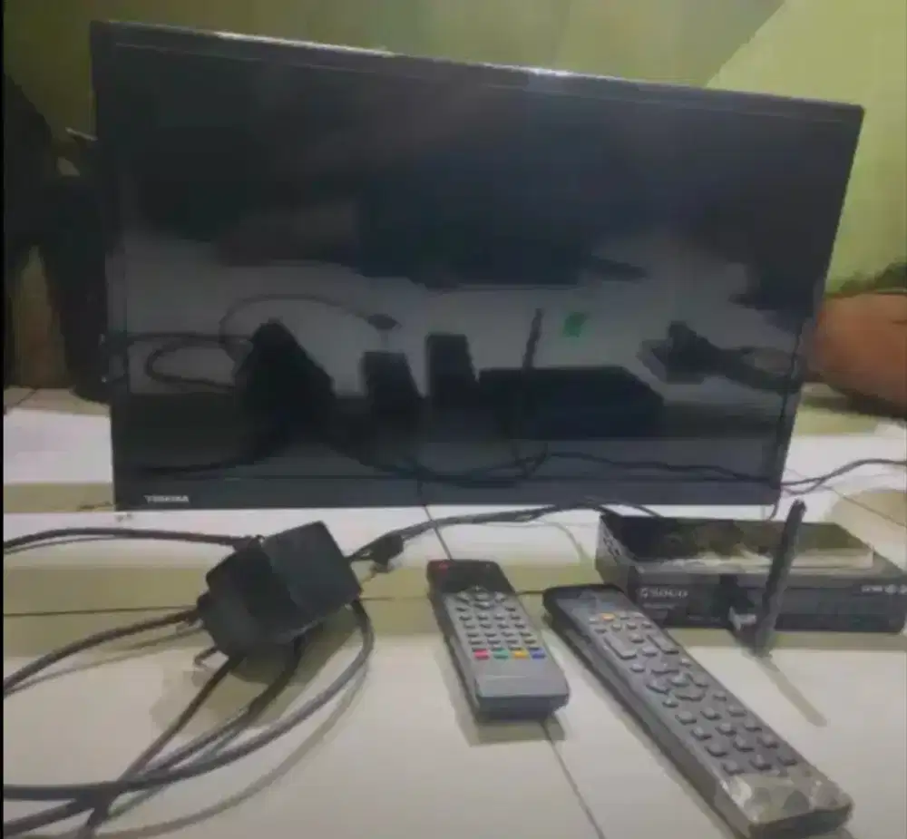 TV THOSIBA 24INC NORMAL TERAWAT CISOKA