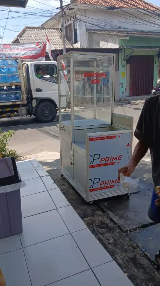 Etalase bekas dimsum