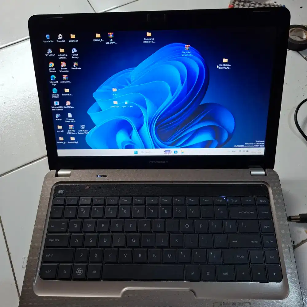 Jual laptop Compaq CQ 42
