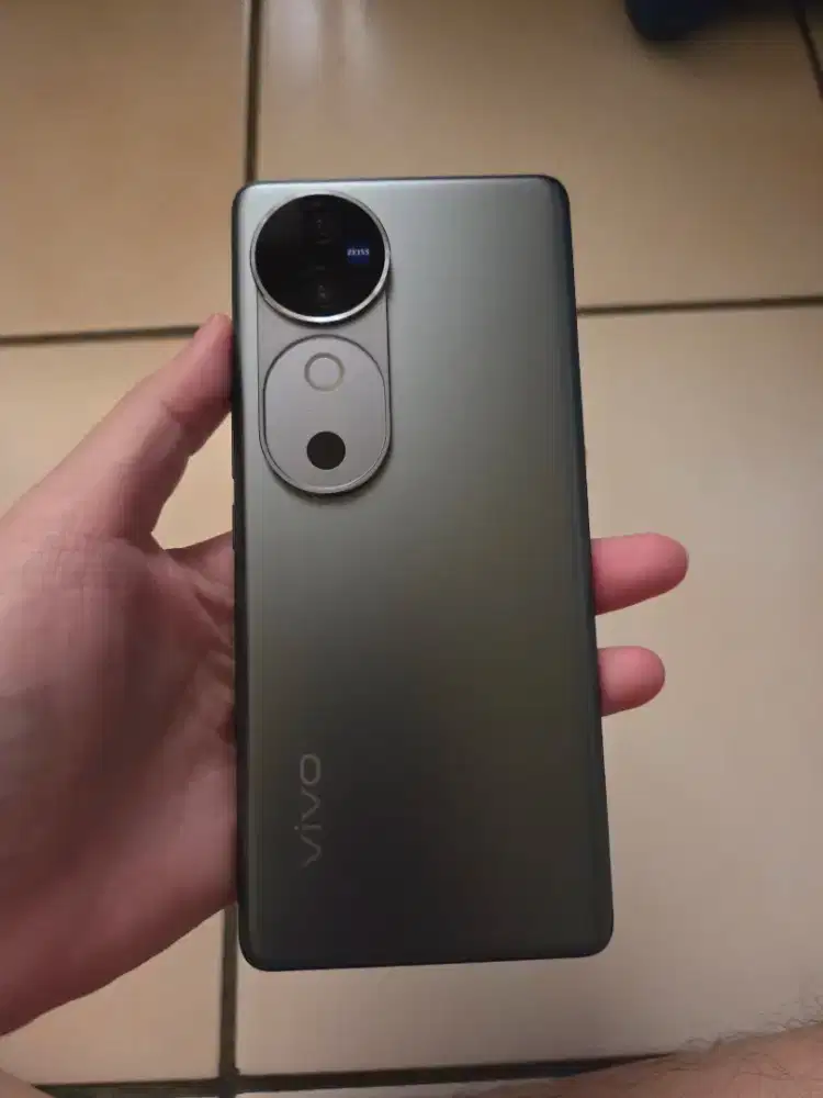 Vivo V40 5G 12/256 Platinum Silver