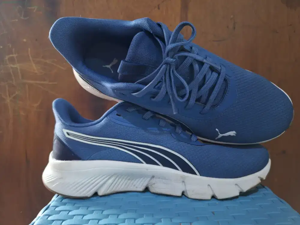 SEPATU Puma Flexfocus Lite Woven
