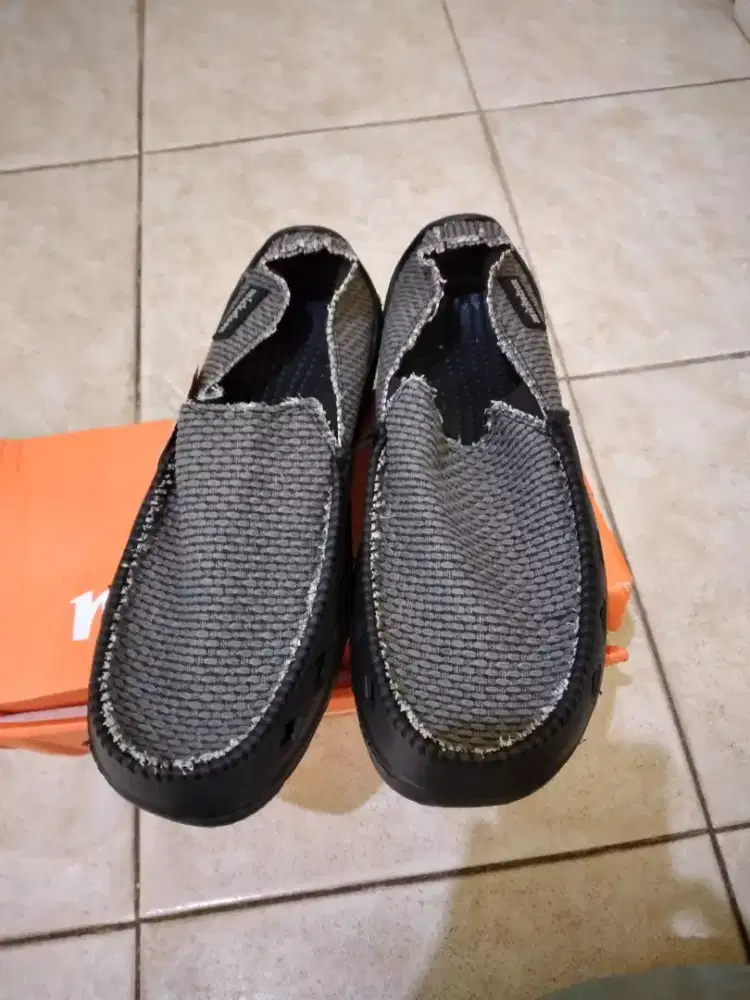 Sepatu Cowok  Mickelson