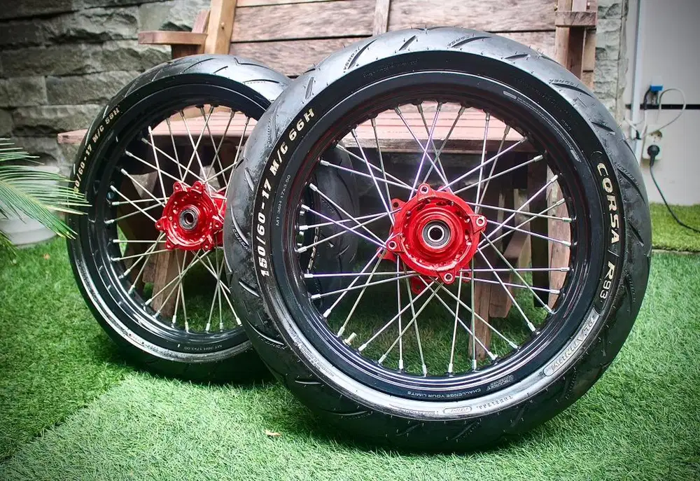 Whellset supermoto Velg scarlet Ban corsa R93 platinum