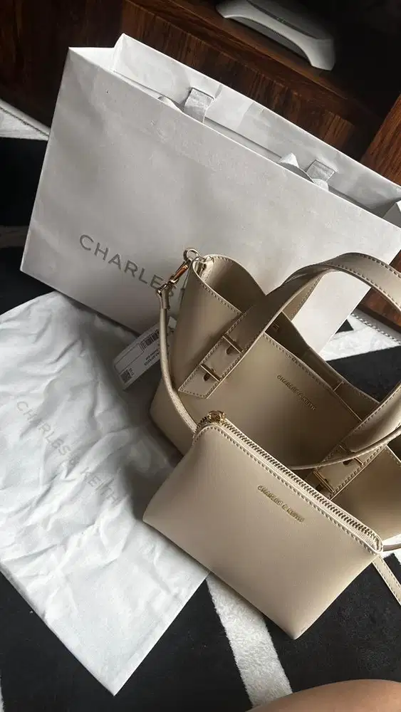 Charles n keith ori