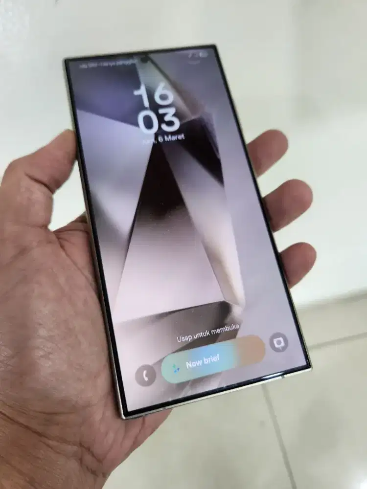 Samsung s24 ultra 5g 12/256 garansi agustus 2026