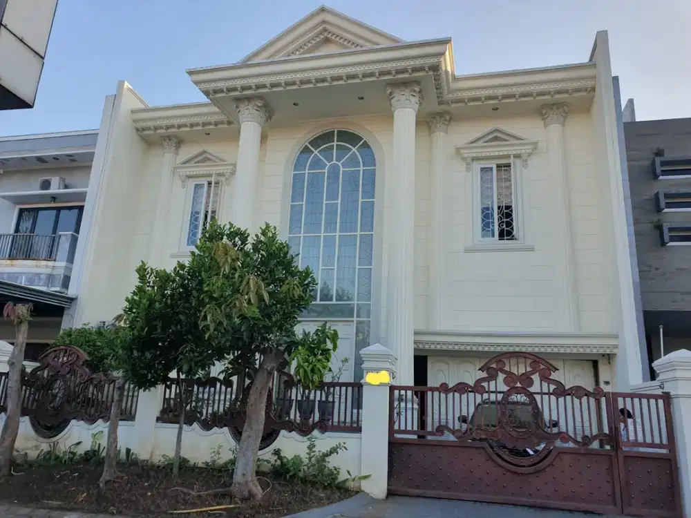 2026. Dijual Rumah Full Marmer Raya Balerina Citraland Surabaya