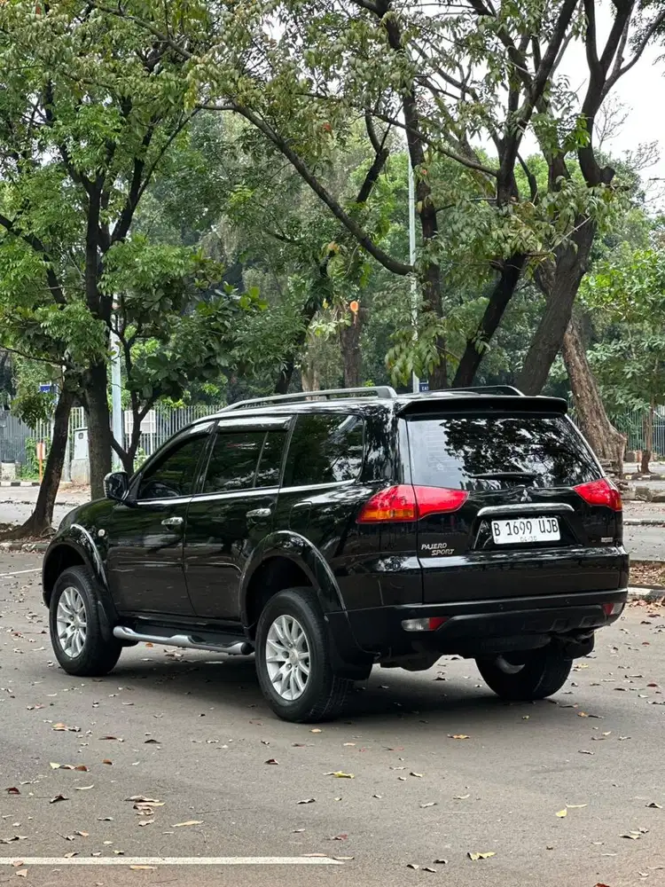 Mitsubishi Pajero Exceed 2010