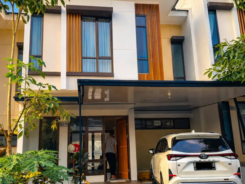 DIJUAL RUMAH SEMI FURNISH 2 LANTAI BAGUS SIAP HUNI HARGA NEGO DI CITRA SENTUL RAYA SENTUL CITY SSR975