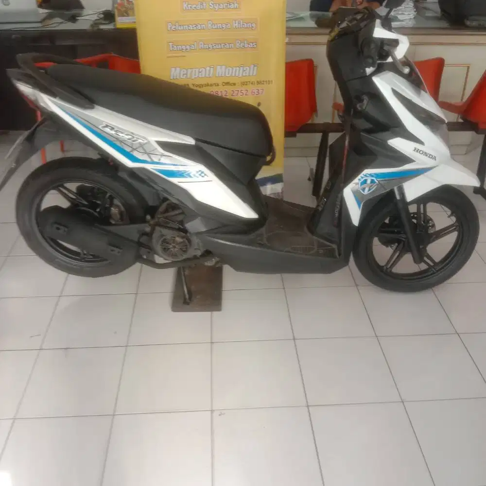 HONDA BEAT TH 2017 KREDIT MOTOR MURAH MERPATI MONJALI