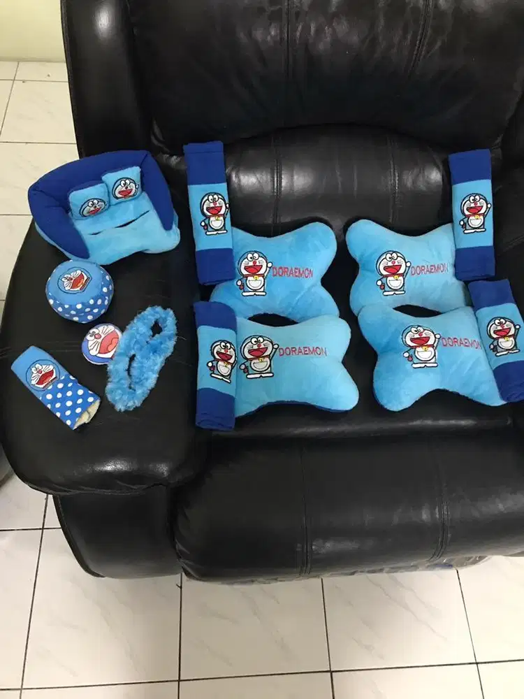 Bantal headrest,tmpt tissue,cover rem tgn n persneling,cover spion dlm