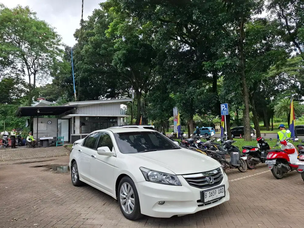 HONDA ACCORD VTIL AT 2012