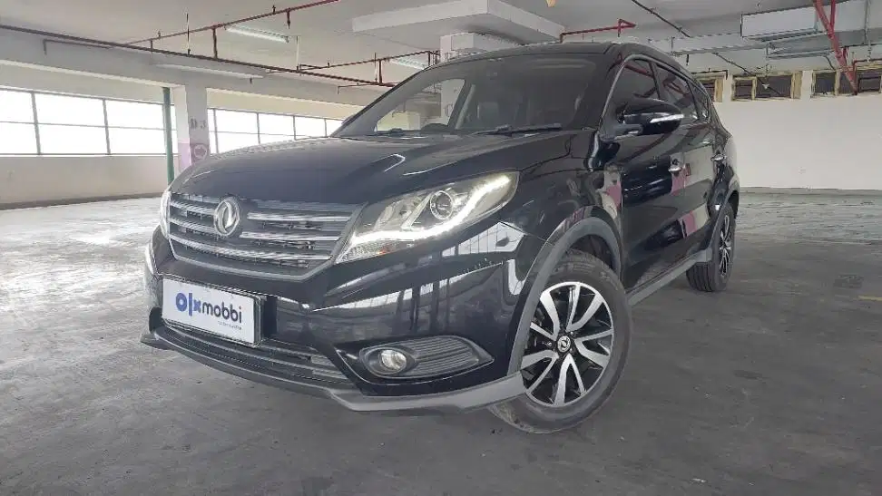 TDP 6,JT, DFSK Glory 580 1.8 Luxury Bensin-AT Hitam 2019