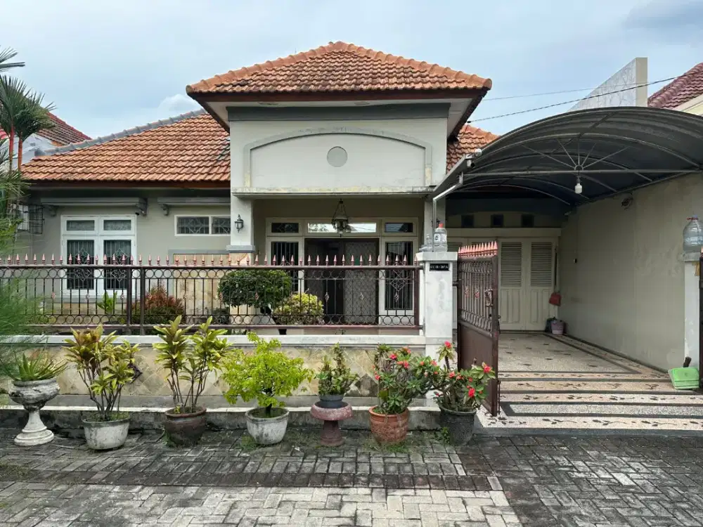 Rumah di Nirwana Eksekutif Blok CC, Surabaya