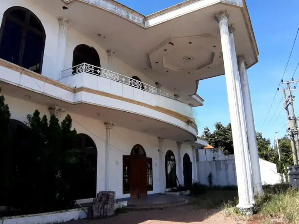 Rumah 2 Lantai Bagus Mewah SHM di Mojoklanggru