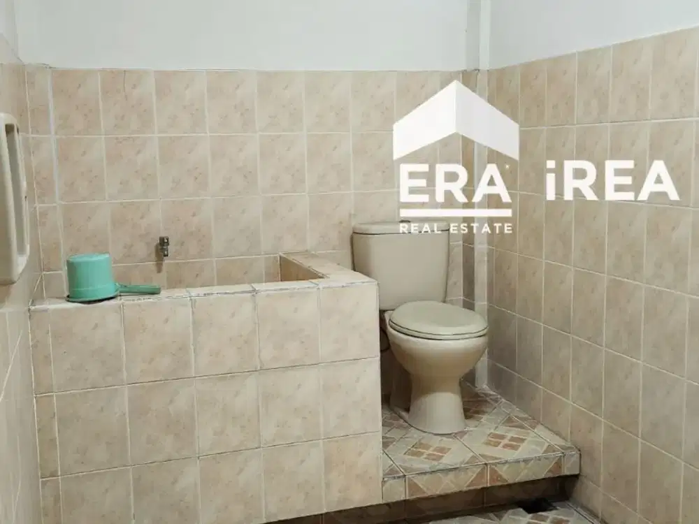 RUANG USAHA DAN RUMAH DIJUAL DI SOLO DEKAT NGARSOPURO DAN PASAR TRIWINDU