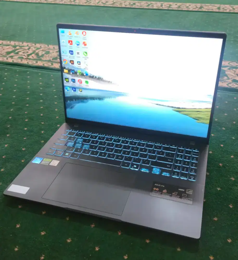Laptop ASUS V16 - Core i7 + RTX 4050: Like New & Fullset