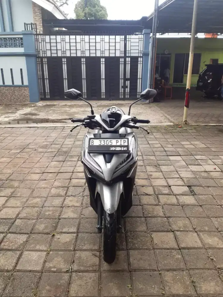 DIJUAL/TT HONDA VARIO CBS ISS Smart Key (Keyless) 150CC TAHUN 2020