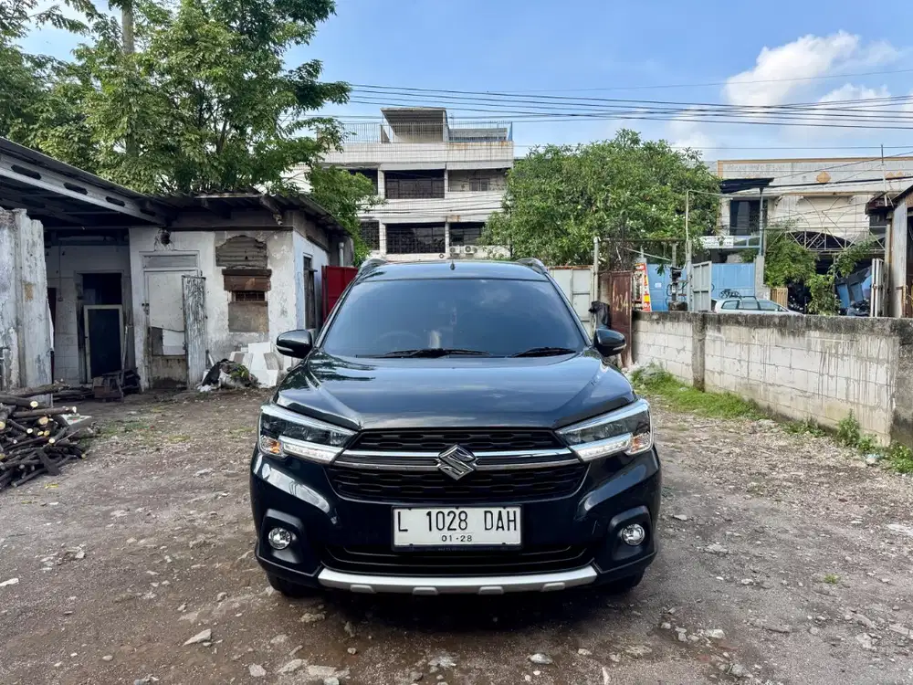 Suzuki XL7 Alpha 1.5 AT 2022 Hitam Km10rb