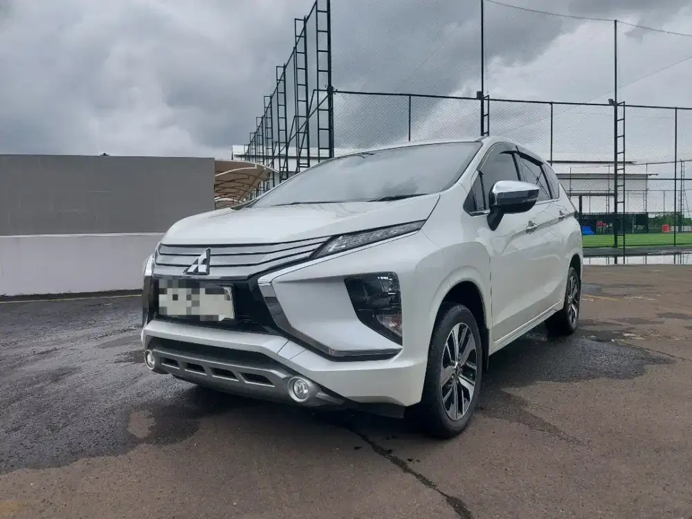 Low KM_ Mitsubishi Xpander  1.5 AT Ultimate 2019 Putih