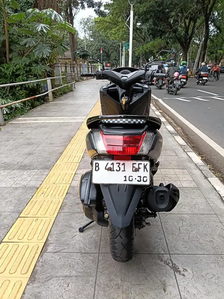 DIJUAL CASH YAMAHA N MAX OLD THN 2018 PAJAK IDUP SIAP PAKAI