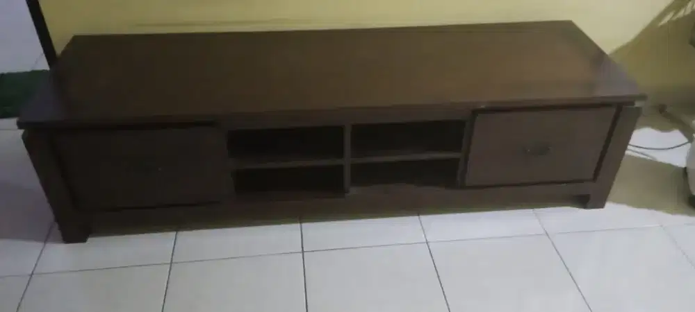 Dijual bufet utk tempat TV, meja konsul dan meja laci kecil