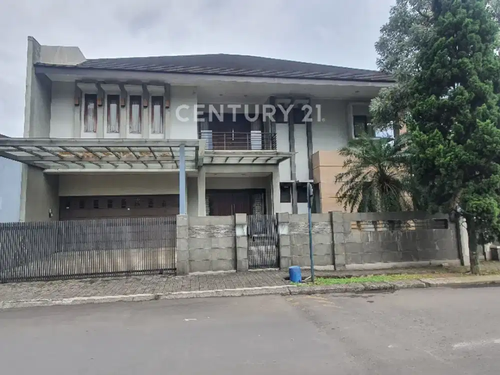 Rumah Luxury 2 LT Minimalis Modern Di Singgasana Pradana Bandung