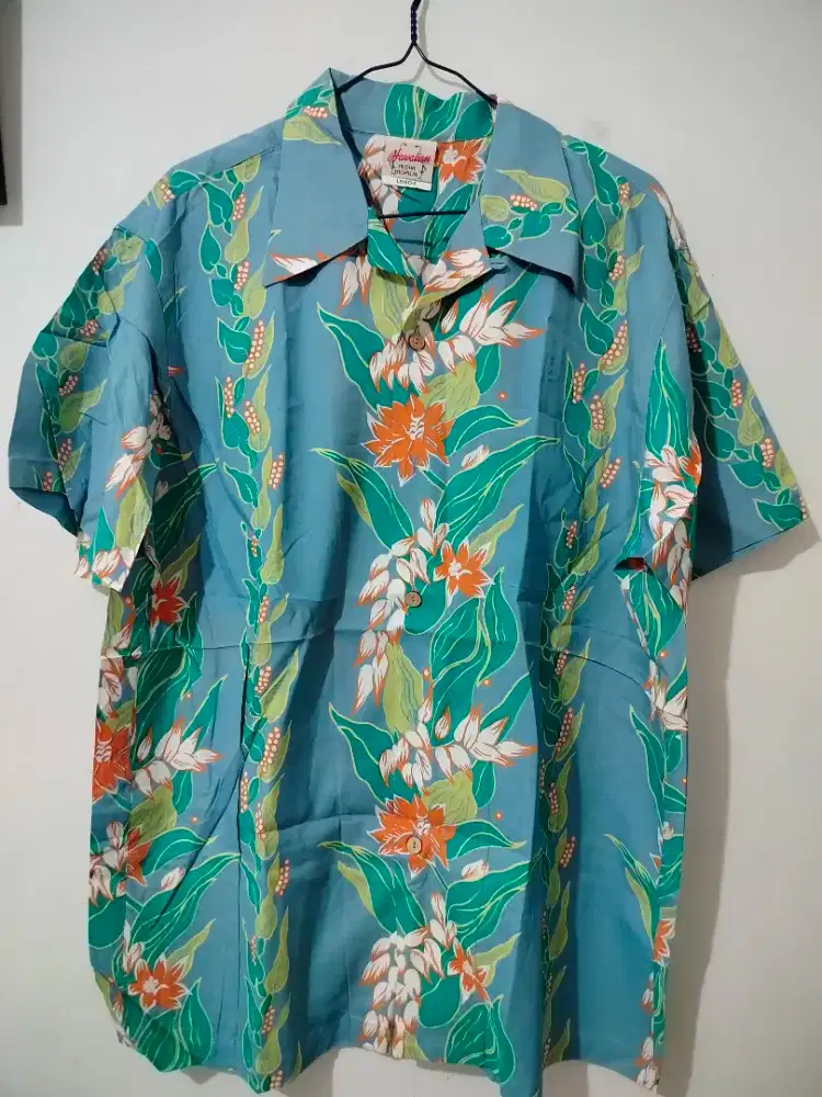 Kemeja Hawaiian