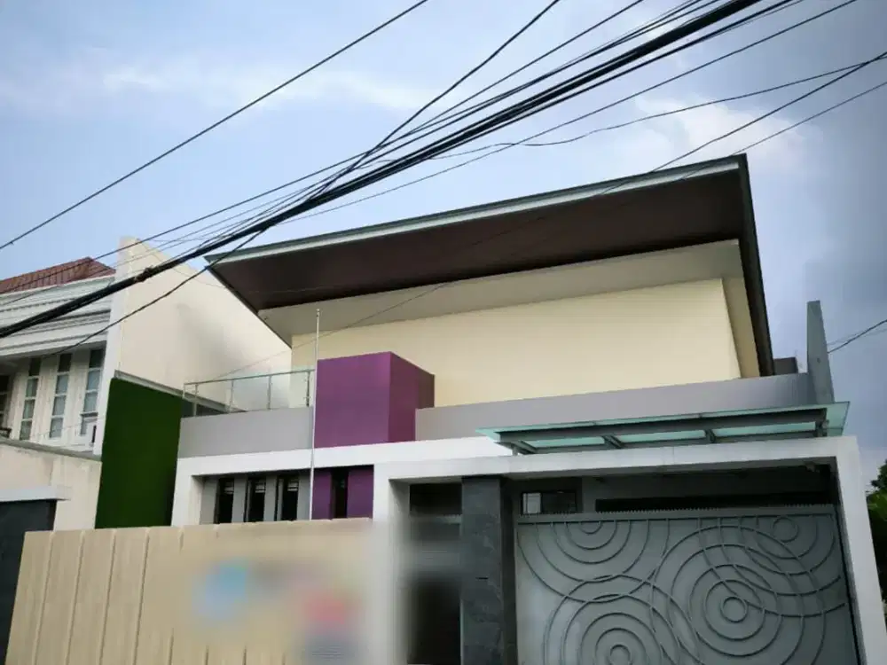 Dijual Rumah Second Mewah Sangat Terawat & Siap Huni Dharmahusada